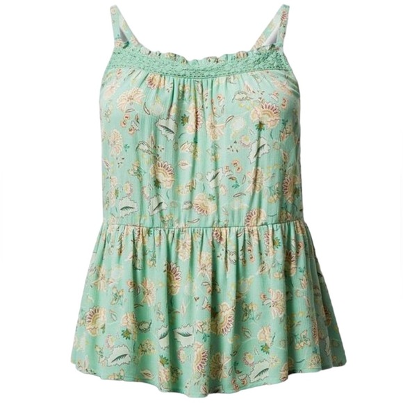 🧚 Washable Crinkle Gauze Sleeveless Crochet Tank - Picture 2 of 4